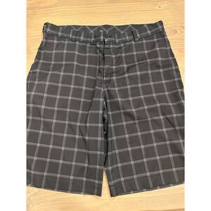 D2 Nike Men's Plaid Golf Shorts Size 36 Charcoal Gray Performance Flat Front